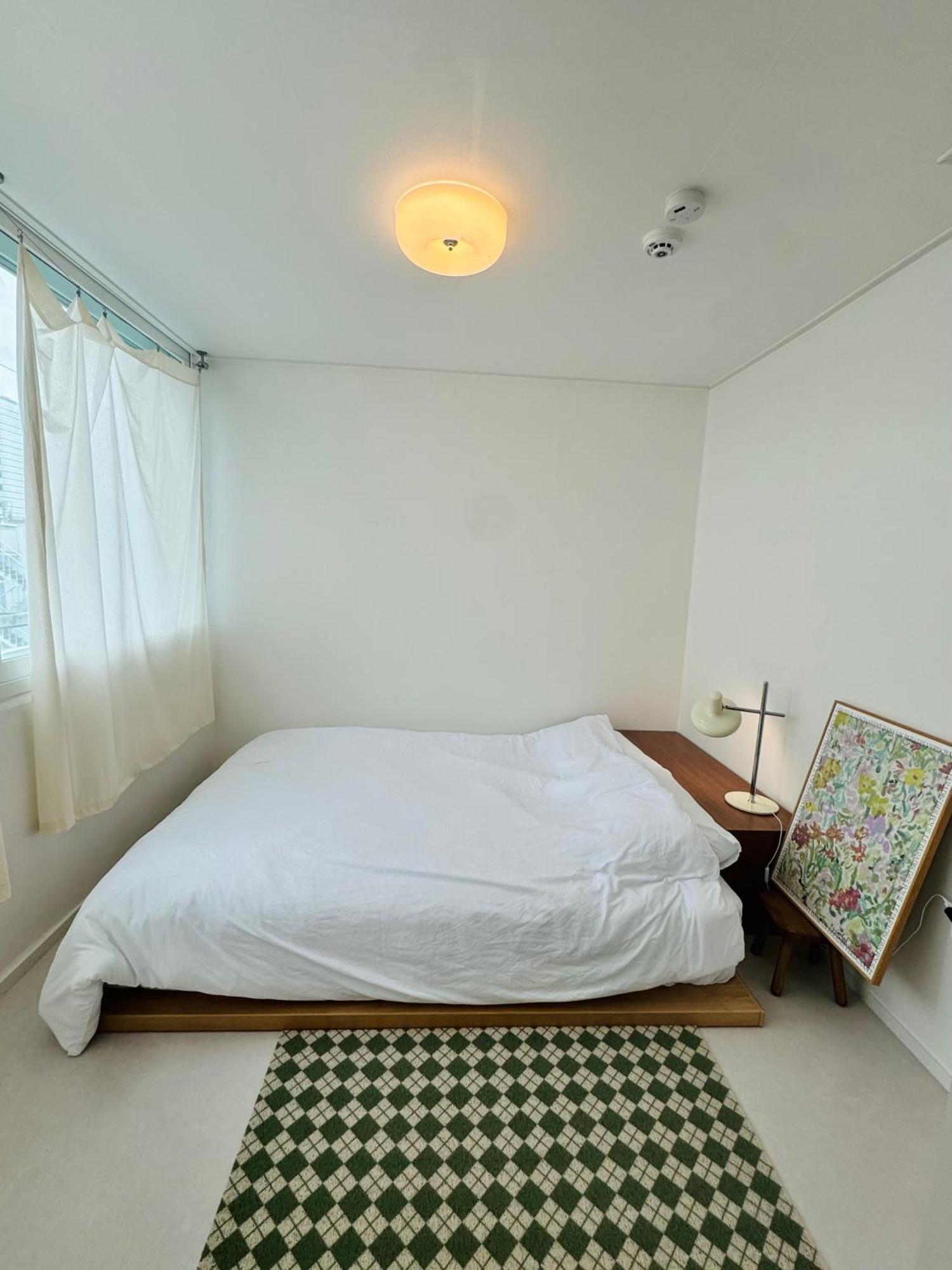 Apartment On - Foreigners Only *
